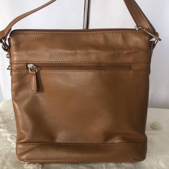 GIANI BERNINI caramel brown genuine buttery soft leather handbag. Adjust straps. - Picture 5 of 16